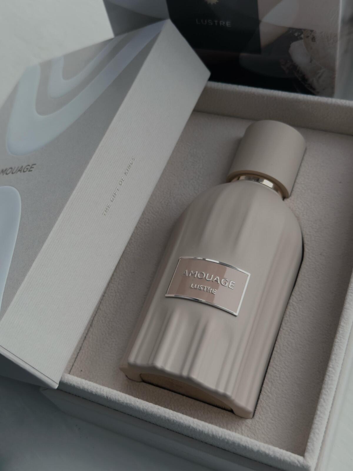 Amouage Lustre Parfum 100ml Lu - Perfume Fragrance Families recensie en prijs